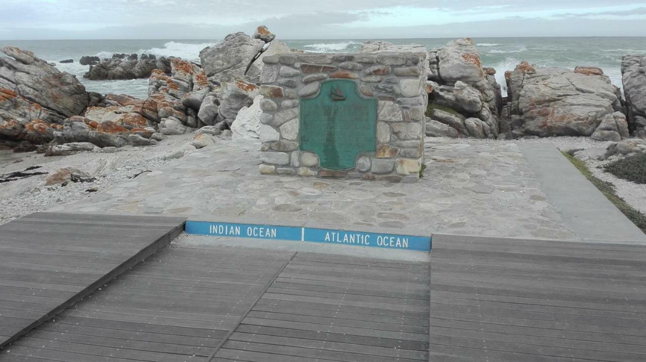 Top Deck Struisbaai Exterior foto
